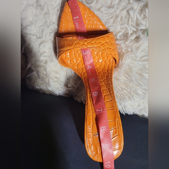 Sandals - Picture 2 of 5